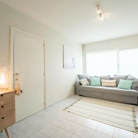 Odyssee - Featured In 'juliette' By Interhome