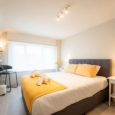 Odyssee - Featured In 'juliette' By Interhome *