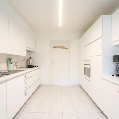 Odyssee - Featured In 'juliette' By Interhome De Haan